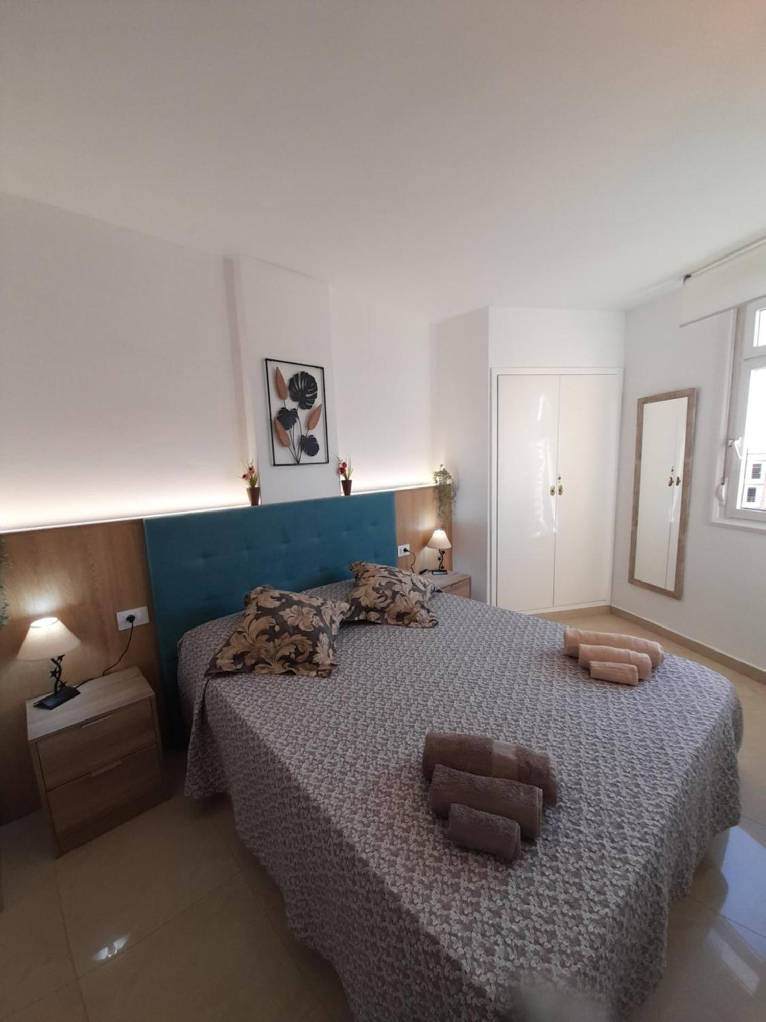 Luxory Dreamy Sunset, Seafront, Direct Access To The Promenade,Wifi,Pool,Free Parking Apartamento Los Cristianos  Quarto foto